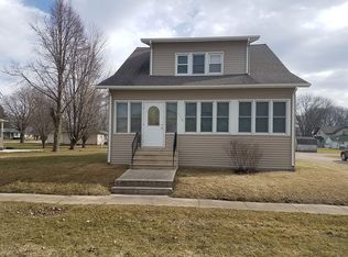 114 5th St N, Rockwell, IA 50469