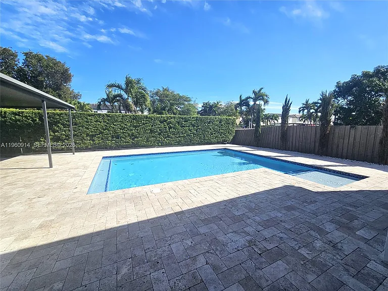 7301 SW 159th Ave — Photo 6