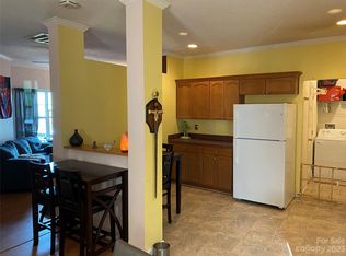 60 Pinnacle Dr, Waynesville, NC 28786