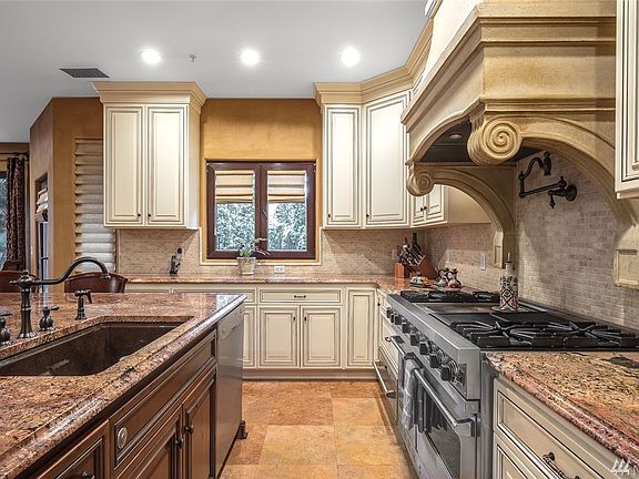 5th image of 14774 NE 60th Ct