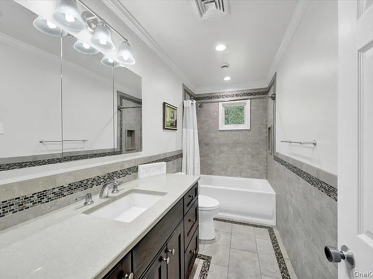 2 Stonycrest Rd — Photo 15