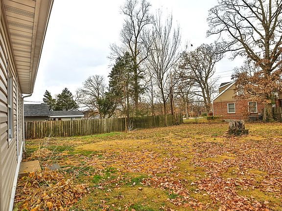 5th image of 719 Huntwood Ln