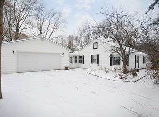 2078 Lost Dauphin Rd, De Pere, WI 54115