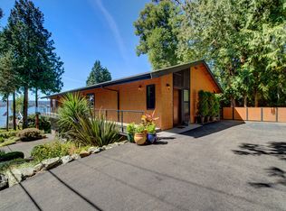 12401 68th Ave NE, Kirkland, WA 98034