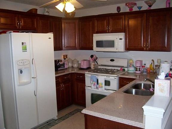 4th image of 18412 N Winding Oak Dr
