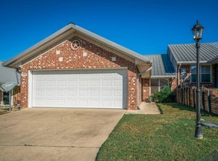 1825 Riverstone Ln, Longview, TX 75605