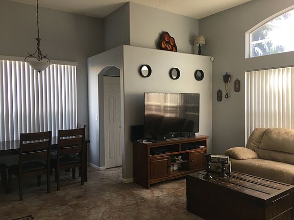 3rd image of 6337 Shinnecock Ln