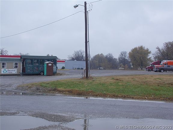 5th image of 51 Highway Hwy