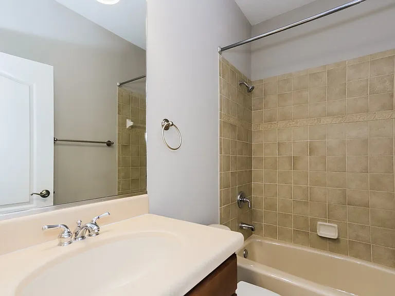 5805 Spanish Point Ct — Photo 14