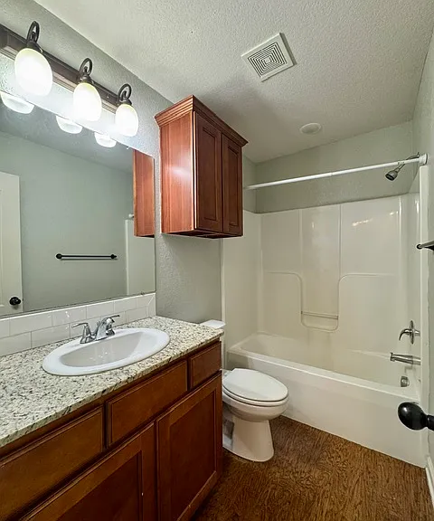 306 Lion Dr N — Photo 19