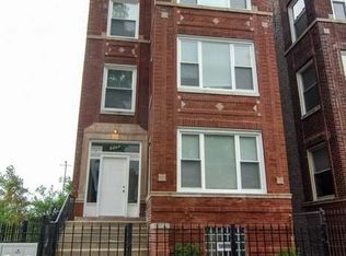 3033 W Walnut St, Chicago, IL 60612