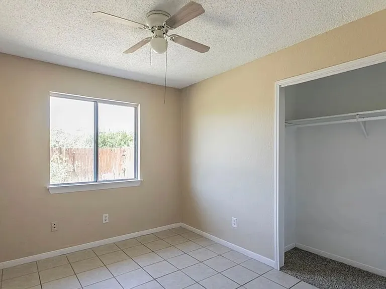 802 Antelope Trl — Photo 13