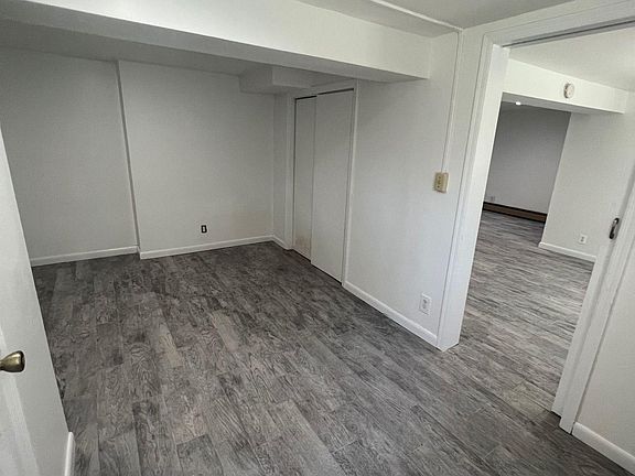 5th image of 130 Seminary Ave Floor 1