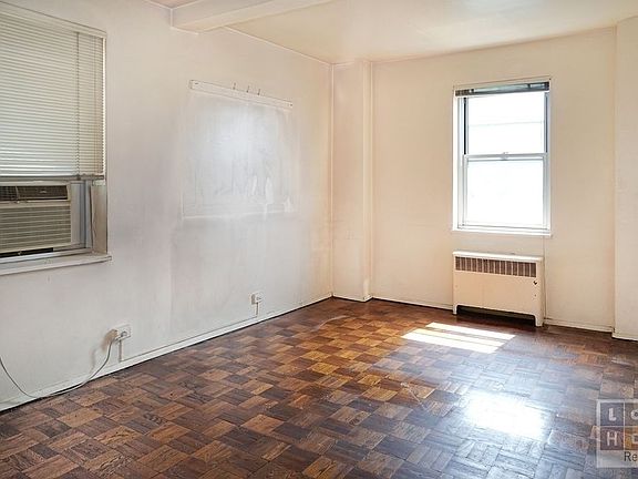 3rd image of 530 Grand St APT D9d