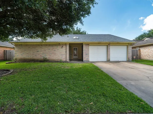 16238 Brookford Dr, Houston, TX 77059