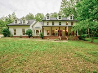 460 N Country Way Dr, Cordova, TN 38018