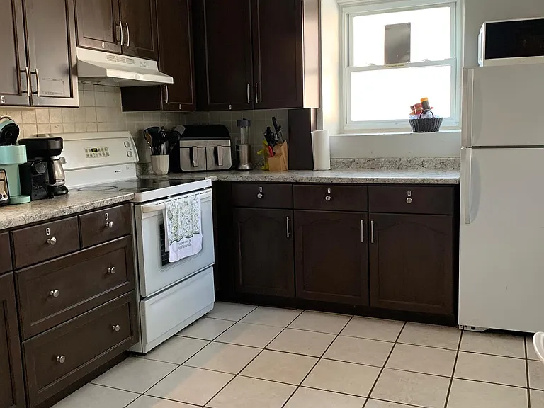 9 Waterloo Ave #1 — Photo 3