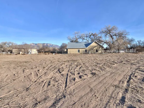 W Meadowlark Ln, Corrales, NM 87048