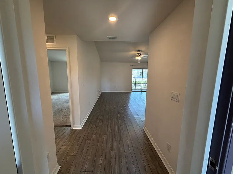 2019 NW 16th Pl — Photo 2