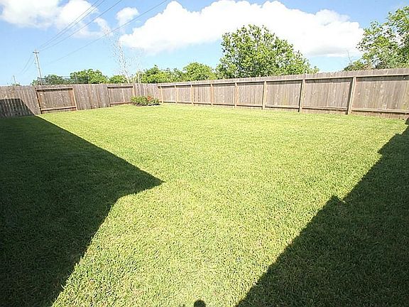 GIANT BACKYARD
