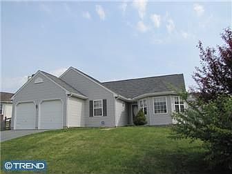 1st image of 122 W Flagstone Dr