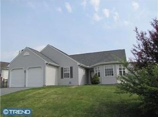 122 W Flagstone Dr, Newark, DE 19702