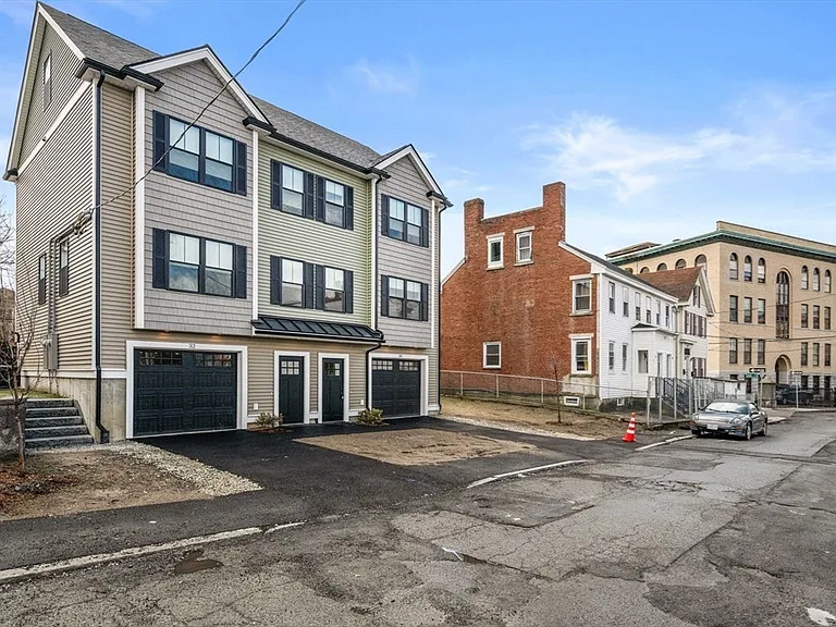 32 Union St #32 — Photo 2