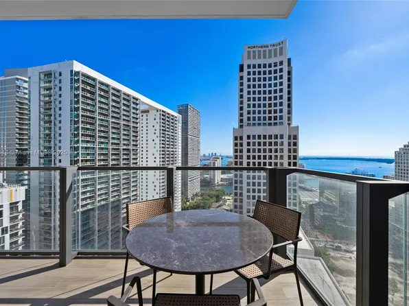 68 SE 6th St APT 2505, Miami, FL 33131