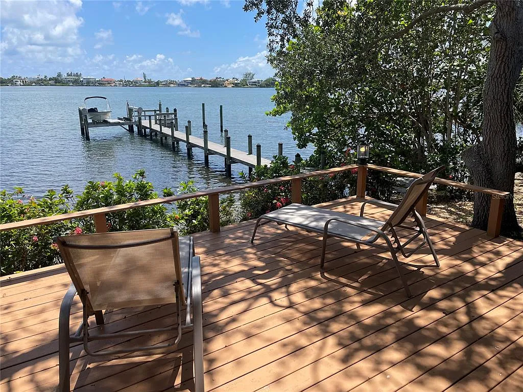 4 bed, 3.0 bath, 2575 sqft, $10,000 — Photo 3
