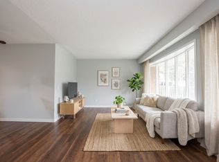 7 Sherwood Forest Trl, Welland, ON L3C5X7