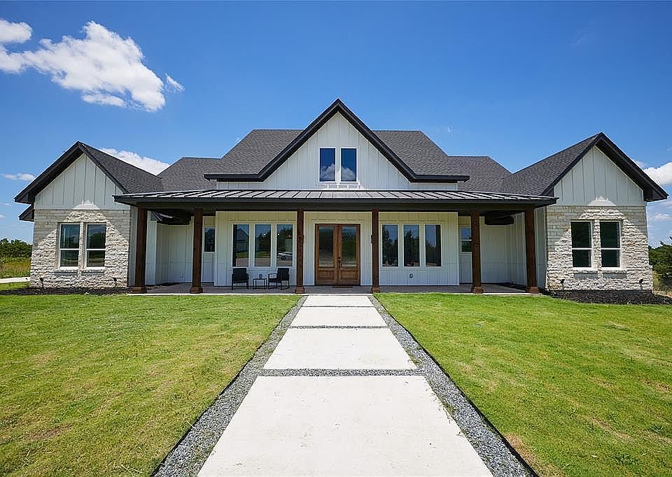 1st image of 3426 Evergreen Ln
