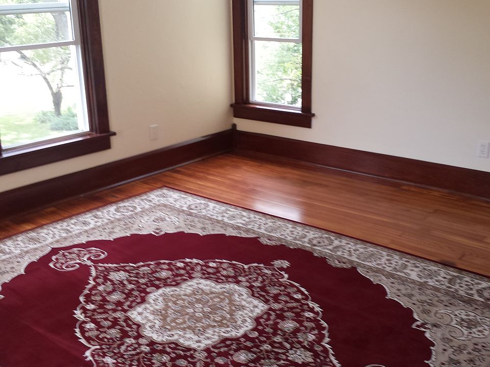 2nd image of 814 Grace Ave