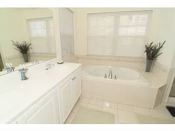 238 Cherry Ln photo 1