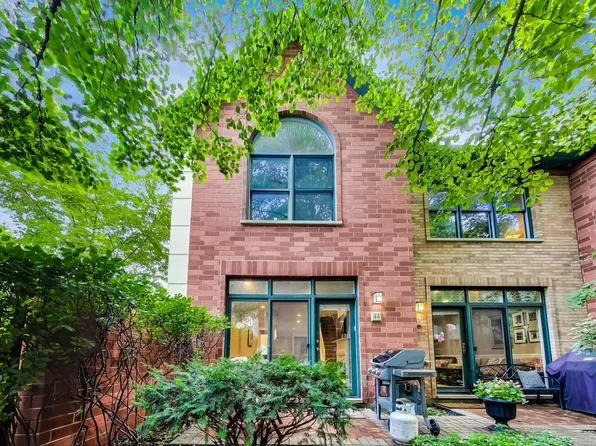 2743 N Wolcott Ave Unit 44, Chicago, IL 60614