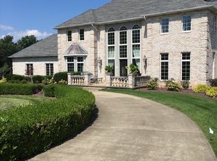237 Chippewa Dr, New Castle, PA 16105