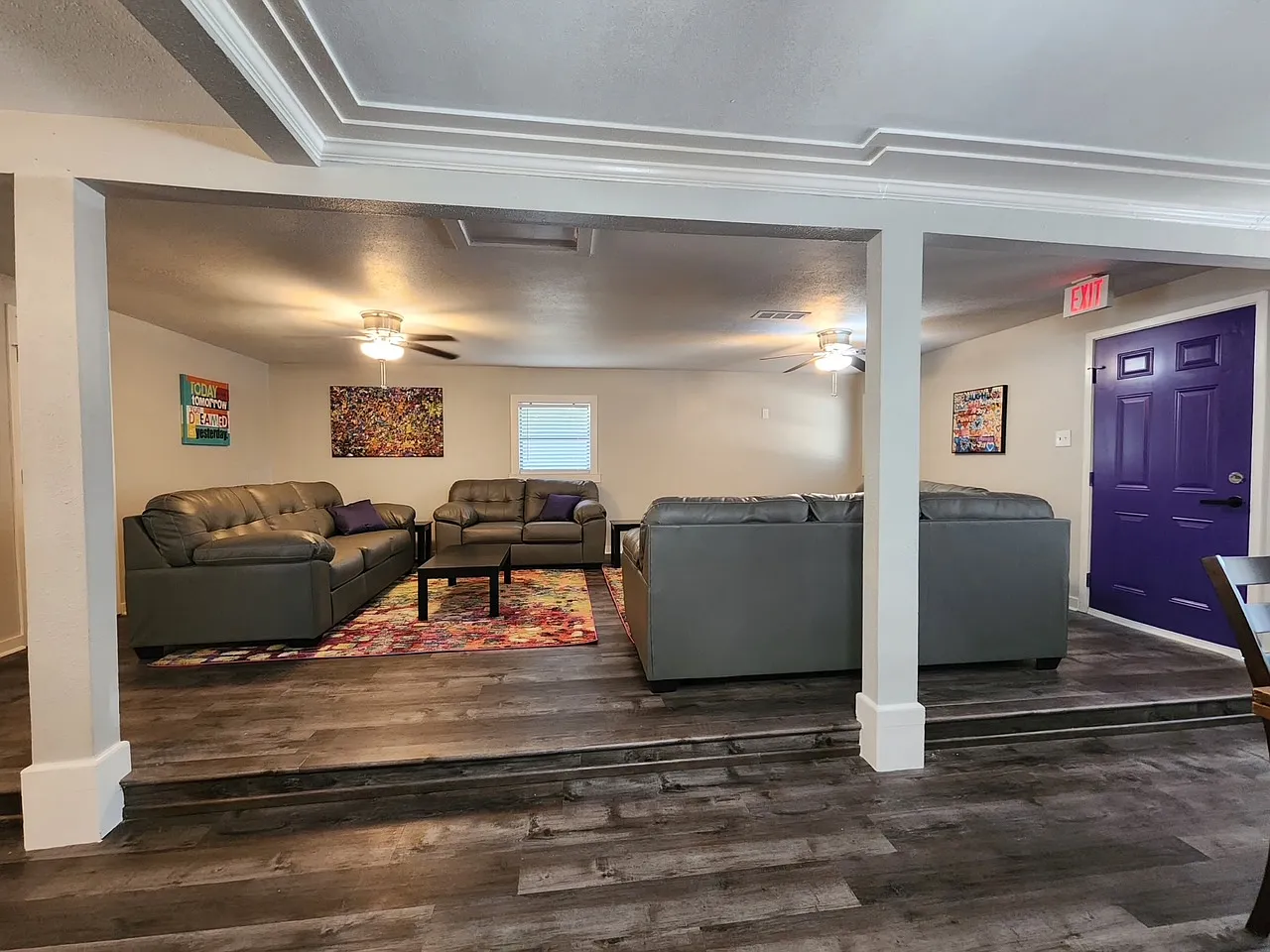 718 West College Street - 5 — Photo 3