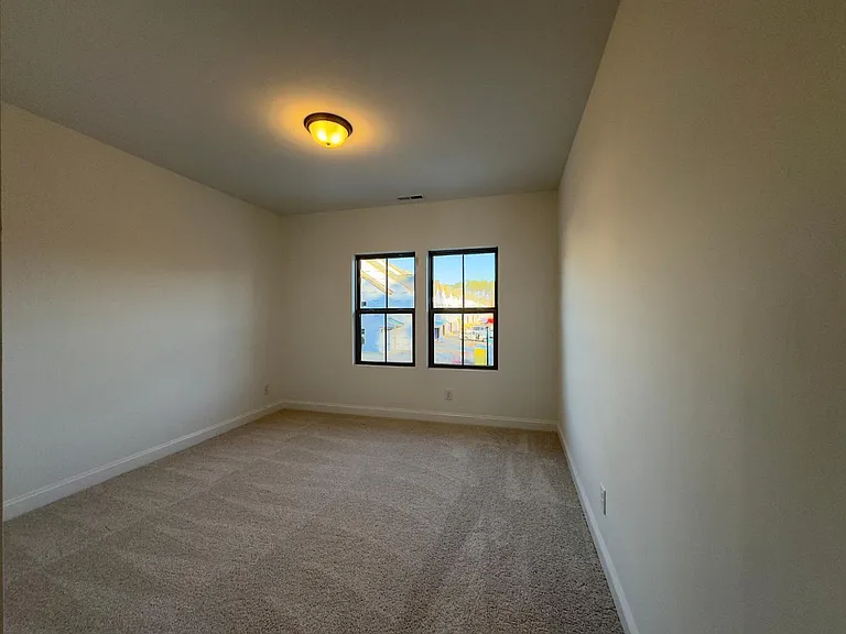 2126 Maggie Valley Dr — Photo 25