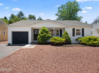 33 Whitmore Drive, Toms River, NJ 08757