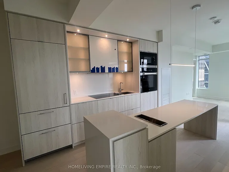 11 Yorkville Ave #2212 — Photo 4