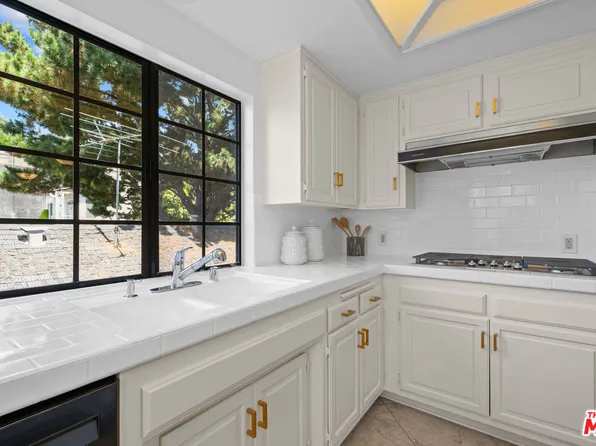 10794 Wilkins Ave APT 304, Los Angeles, CA 90024