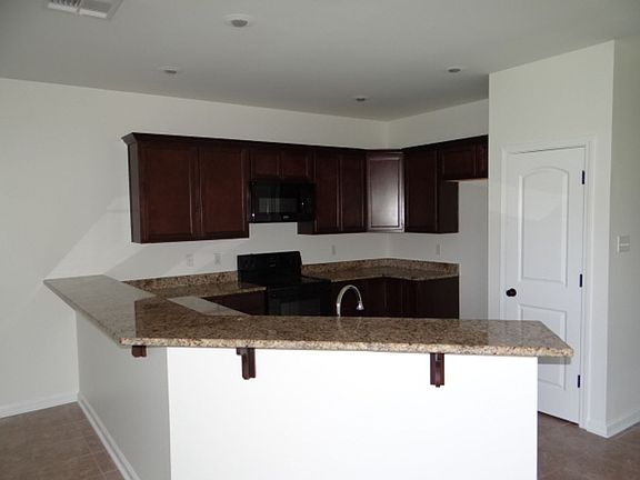 3rd image of 23286 Mango Dr