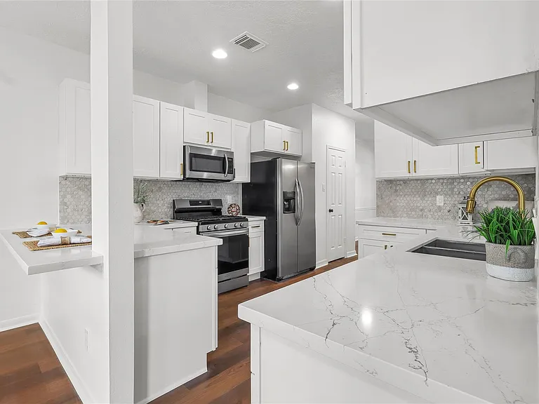 2118 Gemini St — Photo 3