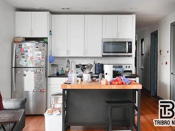 4th image of 181 Greenpoint Ave #3C