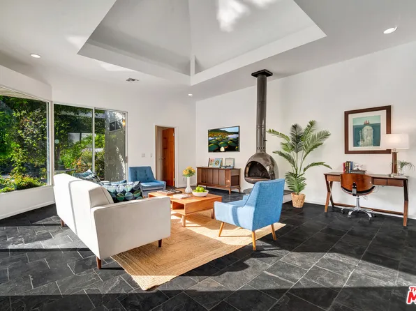 16771 Addison St, Encino, CA 91436
