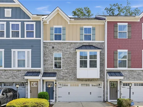 933 Centurion Cir, Chesapeake, VA 23323
