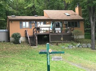 1248 Stony Hollow Cir, Bushkill, PA 18324