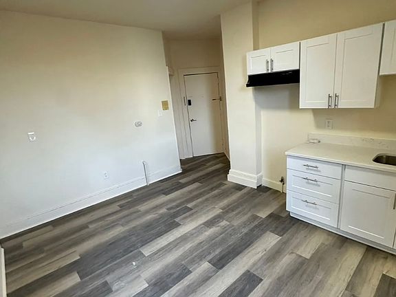 5th image of 166 Palisades Ave #4