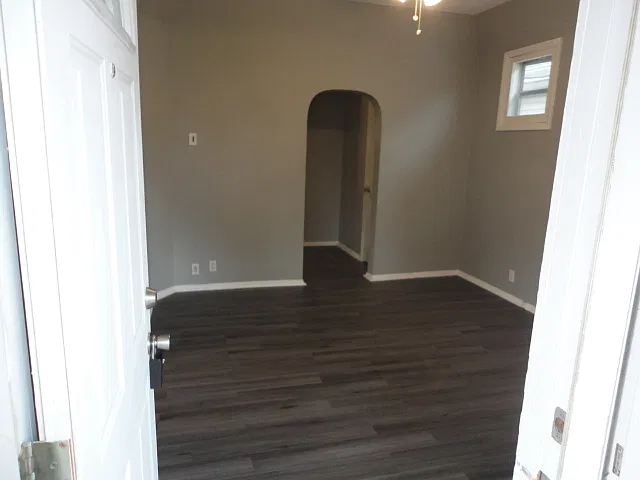 2 bed, 900 sqft, $1,250 — Photo 3