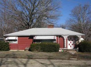 401 W Gay St, Warrensburg, MO 64093