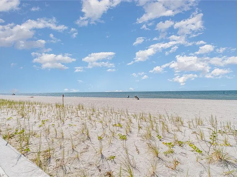 3443 Gulf Shore Blvd N #609 — Photo 17